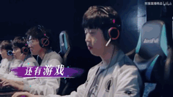 -6G4-hrvcwnk0797434.gif