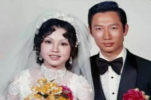 图：郭台铭和林淑如的结婚照