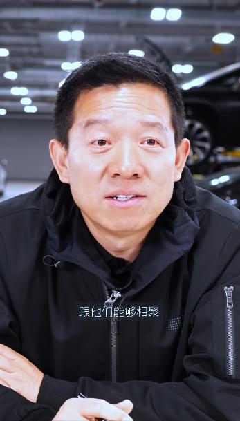 a323982ac6264ad7911fb9cd39ab081d~tplv-tt-origin-web_gif.jpg