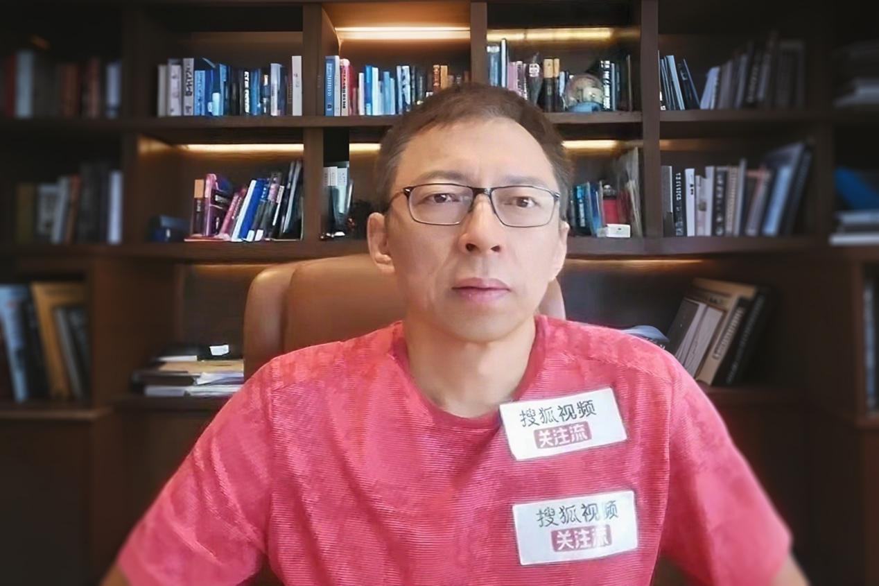 金属项链缘何变“夺命索”？《张朝阳的英语课》教你用英语解读热点 通晓科学常识